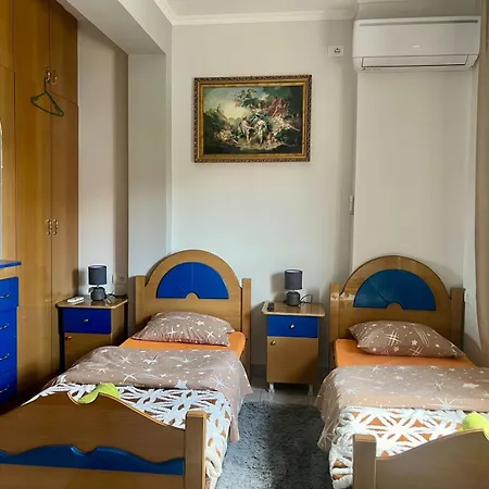 Guest House Korce Апартаменты Корча